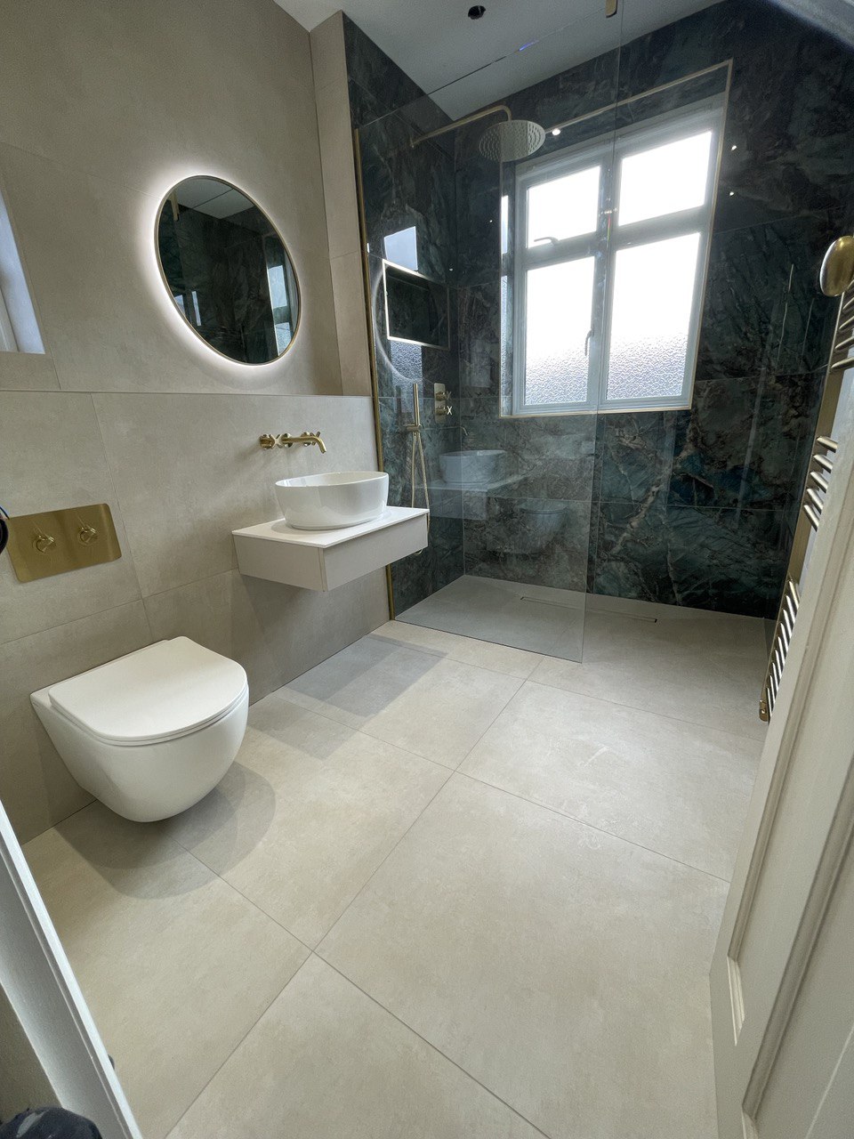 Anti slip floor tiles Anti slip floor tiles
